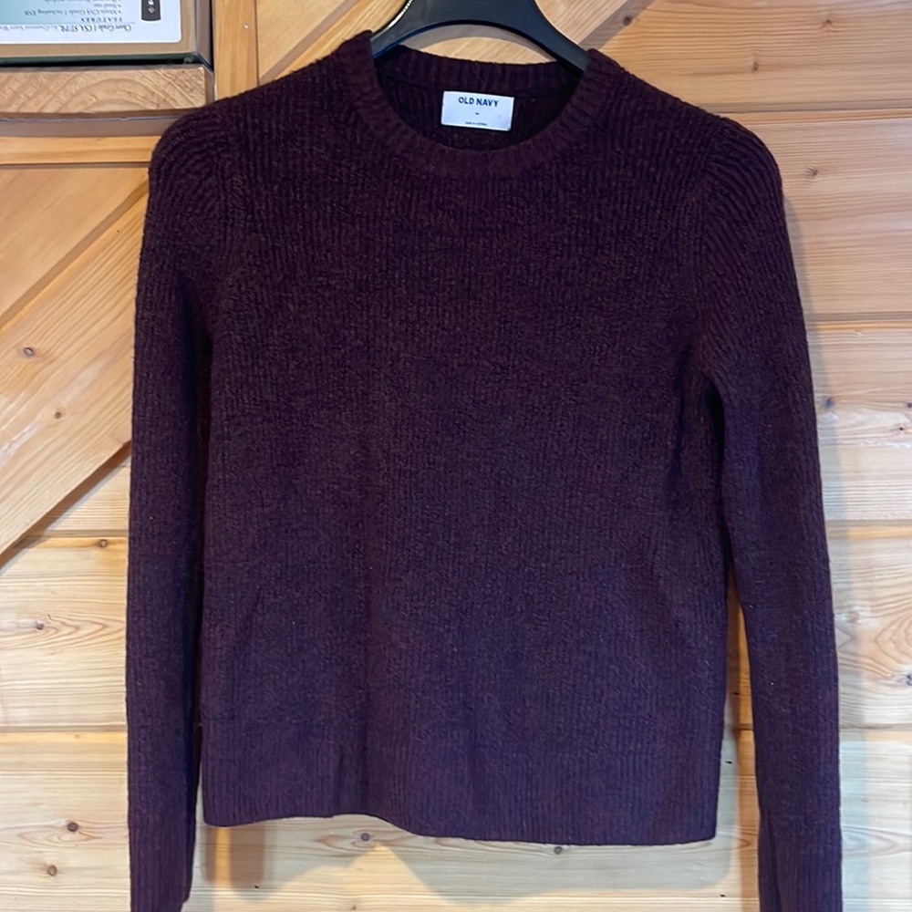 Old Navy Women’s Sweater - Medium